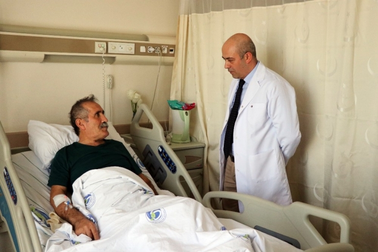 Günümüzün Sağlık Sorunu Obeziteye Mide Küçültme Ameliyatları Umut Oluyor