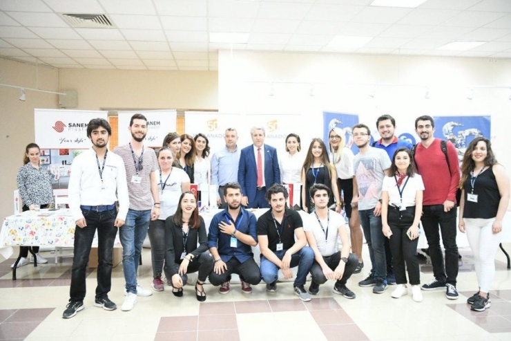 Egeli Gençlere Kariyer Fırsatları