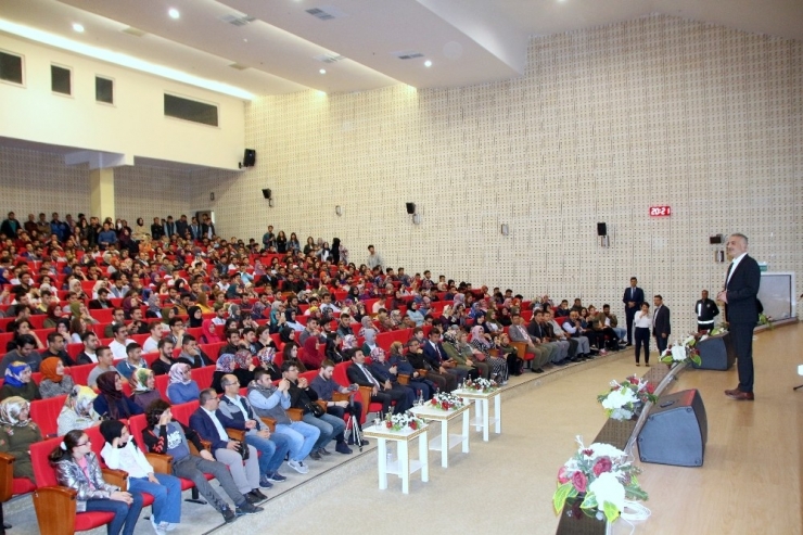 Bekir Develi Güldürdü