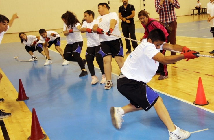 Çocuk Oyunları Kültürü Yaşatılıyor