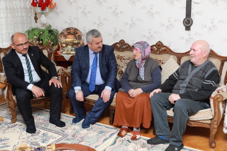 Başkan Baran Hastaları Evinde Ziyaret Ediyor