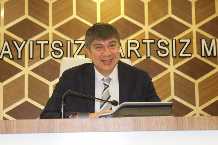 Büyükşehir Faiz Ve Personel Giderlerini Azalttı