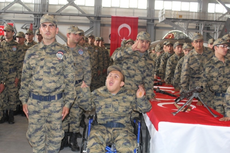En Özel Askerler Yemin Etti