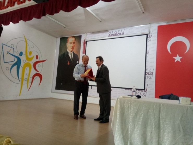 Yazar Halit Ertuğrul Başarının Sırlarını Anlattı