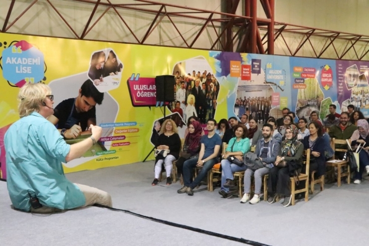 Ünlü Gezgin Wilco Wan Herpen, Kocaeli Kitap Fuarı’nda