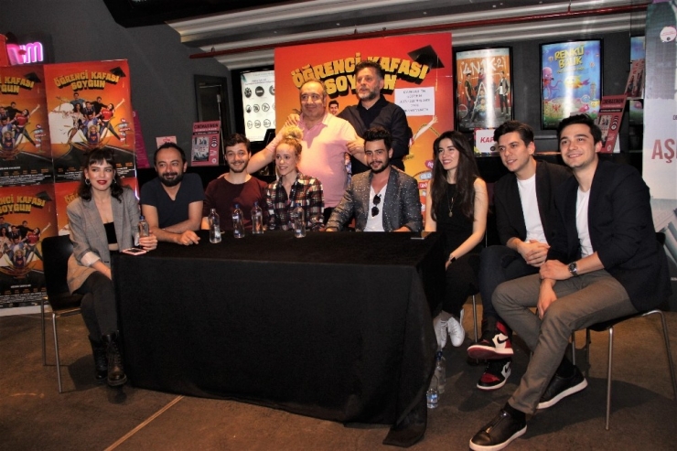 ’Öğrenci Kafası: Soygun’ Filminin Ön Gösterimi Eskişehir’de Yapıldı