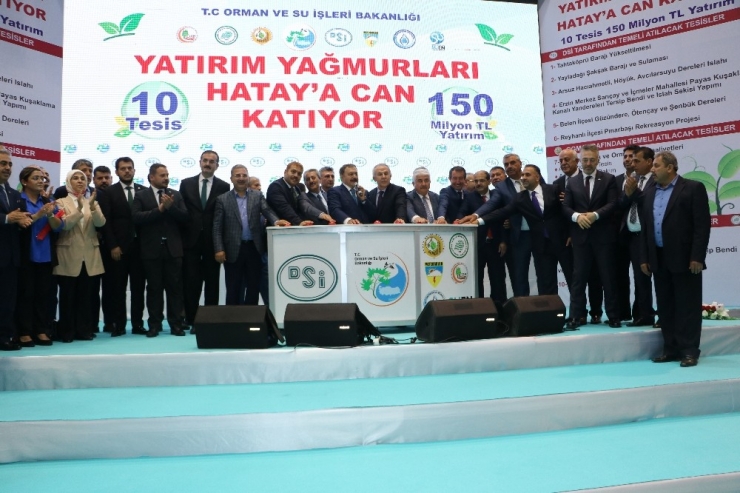 Bakan Eroğlu: "Bu Millet Darbeye Karşı Büyük Bir Yumruk Vurdu. Milletimizin Kahramanlık Destanı Dünya Tarihine Geçti”