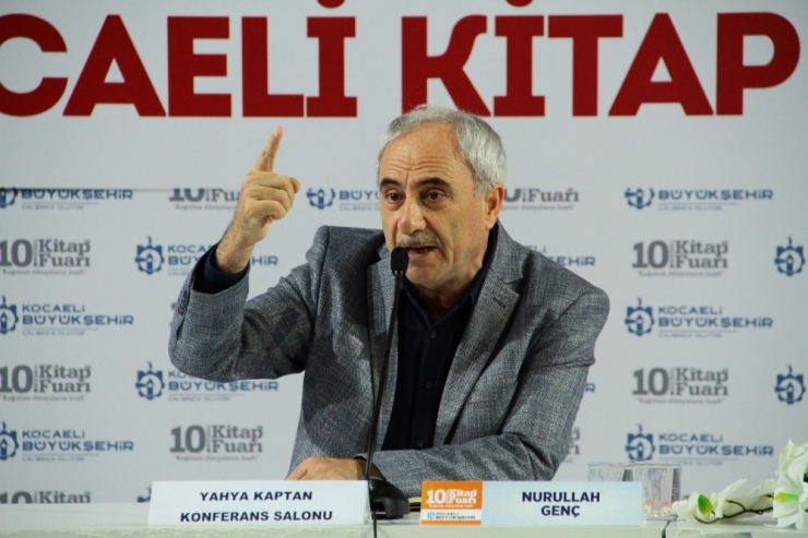 Şair Nurullah Genç, Kcoaeli Kitap Fuarı’nda