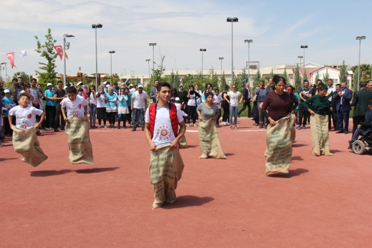 Engelsiz Bireyler Gönüllerince Eğlendi