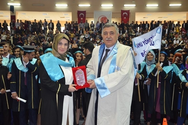 Harran Üniversitesinde Mezuniyet Sevinci