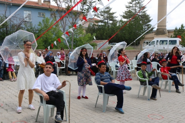 Boğazlıyan’da Özel Öğrenciler Anneleri İçin Hünerlerini Sergiledi