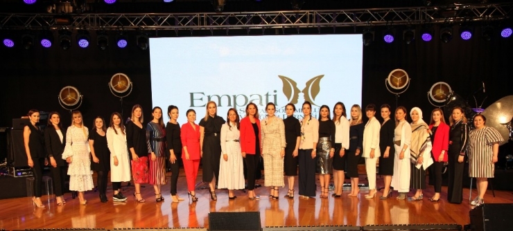 Empati Sertab Erener’i Konuk Etti