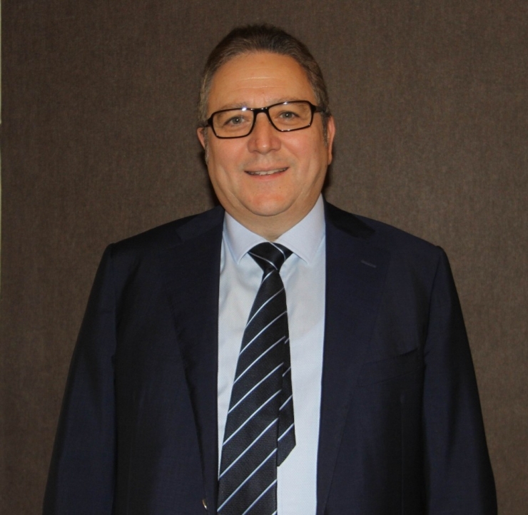 "Yılda 200 Bin Tüp Bebek Uygulamasına İhtiyaç Var"