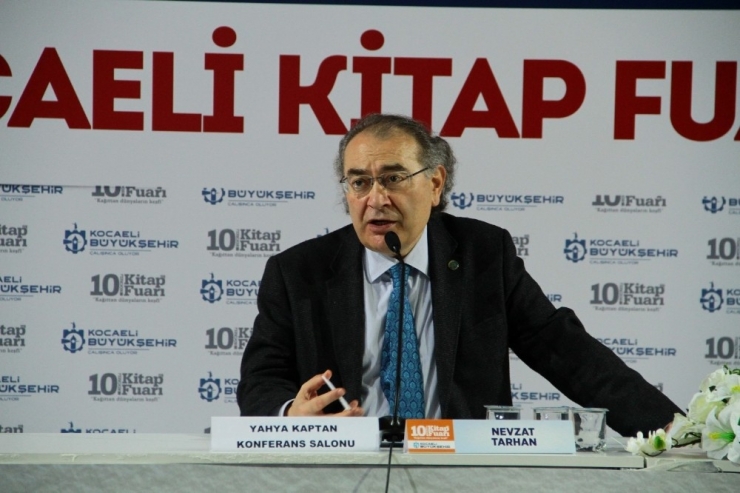 Prof. Dr. Nevzat Tarhan, Kocaeli Kitap Fuarı’nda