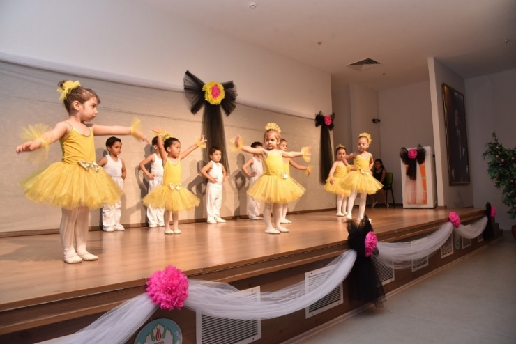 Çksm Öğrencileri Dönemi Gösteriyle Noktaladı