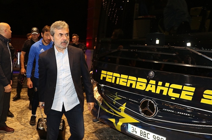 Fenerbahçe’yi Karabük’te Taraftarlar Coşkuyla Karşıladı