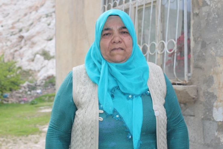 Fedakar Anne, Hayatını Çocuklarına Adadı