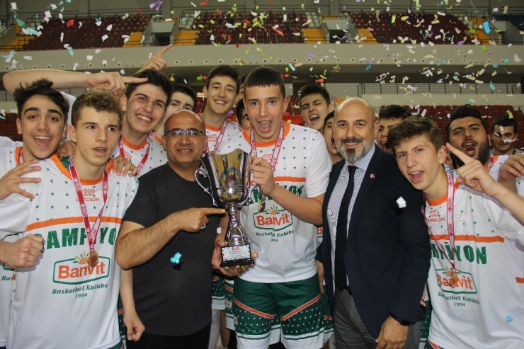 U16’da Banvit Basketbol Şampiyon