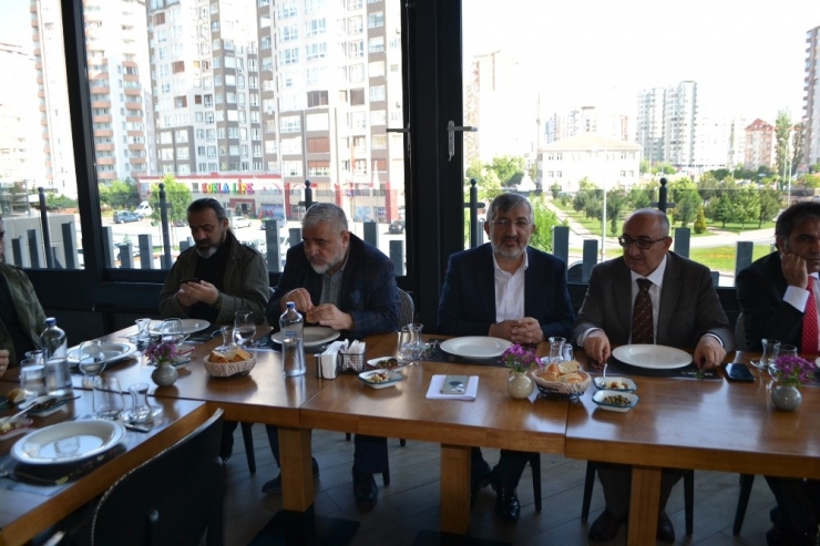 Ak Parti Milletvekili Aday Adayı Memiş: “Çocuklarımız Zombileşmesin”