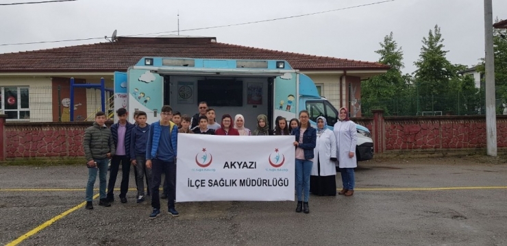 Çocuklara Aşıyı Sevdirdiler