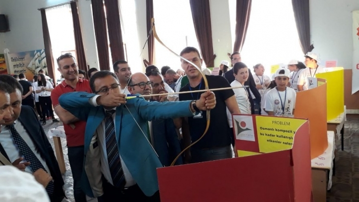 Alaşehir’de Tübitak 4006 Bilim Fuarı Açıldı