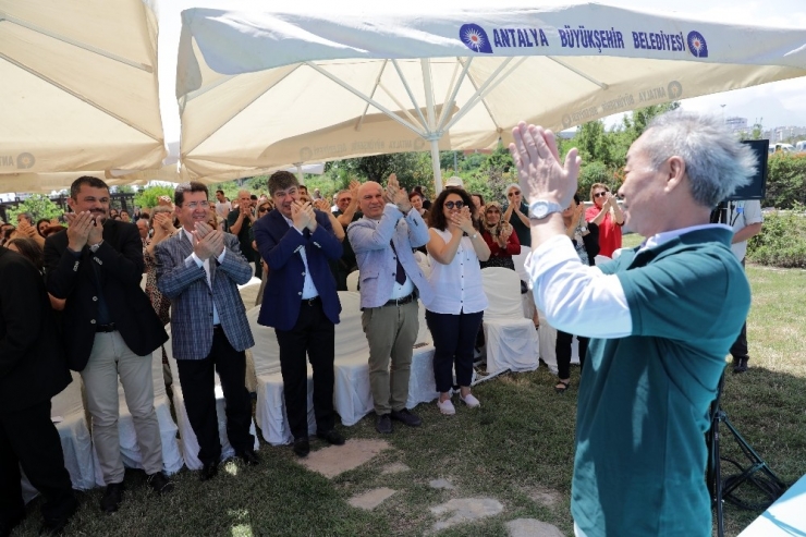 Türel: “Mavi Ev İle Gurur Duyuyorum”