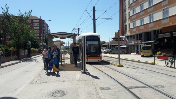 Eskişehir’de Tramvay Seferleri Aksadı