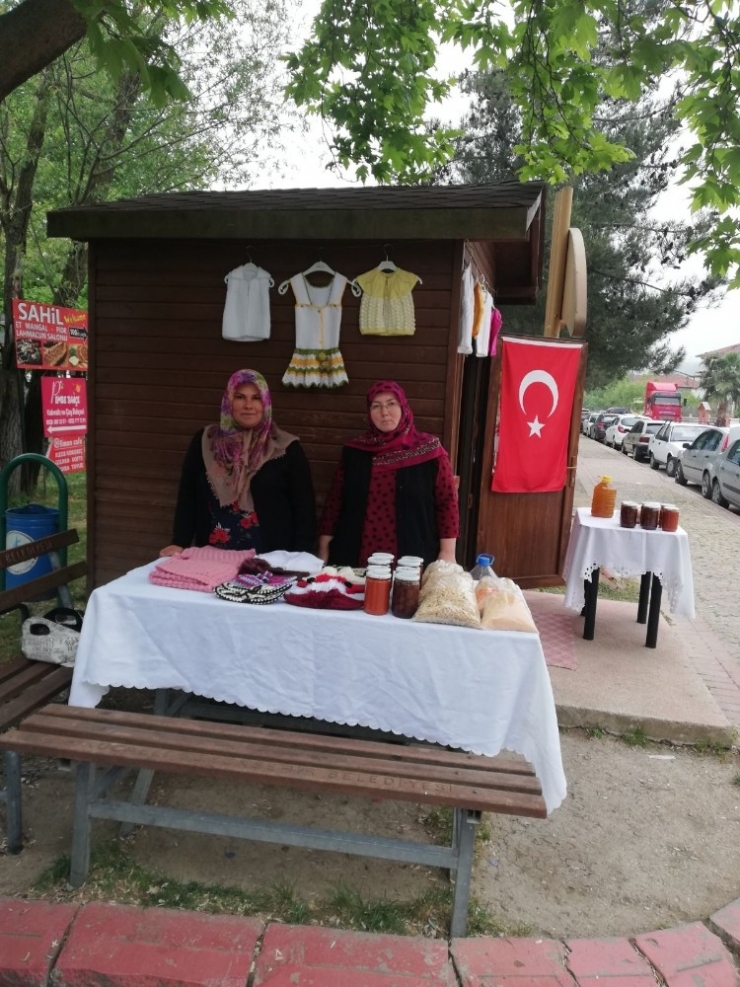 El Emeği, Göz Nuru Çarşısı Büyük İlgi Görüyor