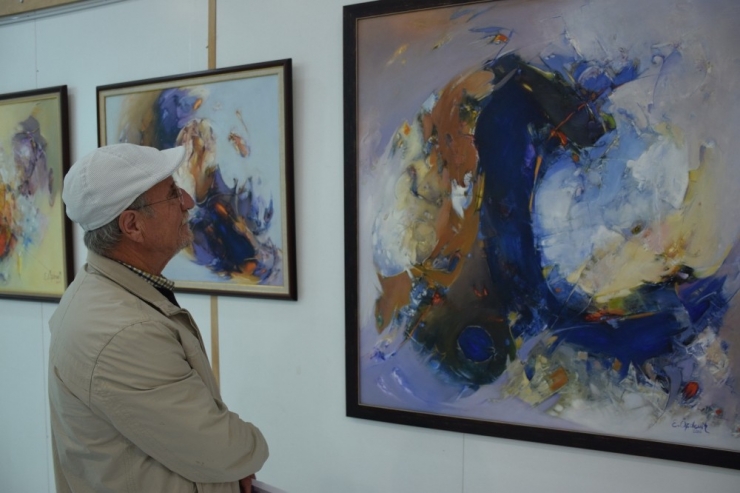 Mimarlık Ve Tasarım Fakültesi Sergilerine Devam Ediyor