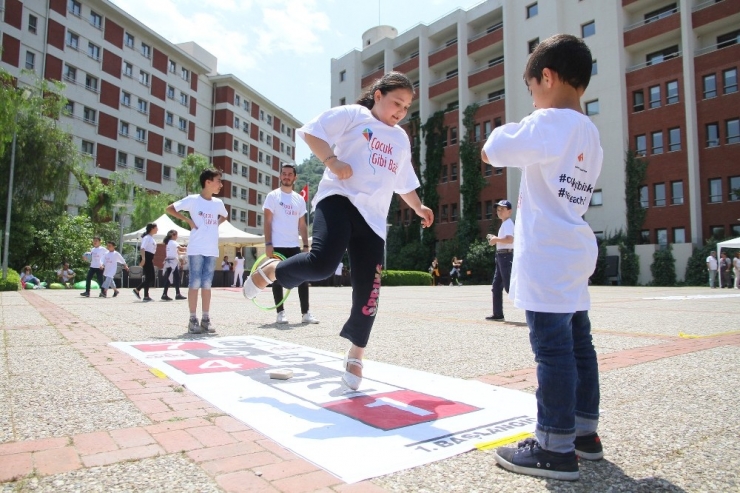 Sokak Oyunları Savaşın İzlerini Azalttı