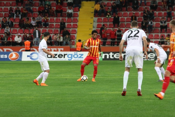 Spor Toto Süper Lig: Kayserispor: 1 - Akhisarspor: 2 (Maç Sonucu)