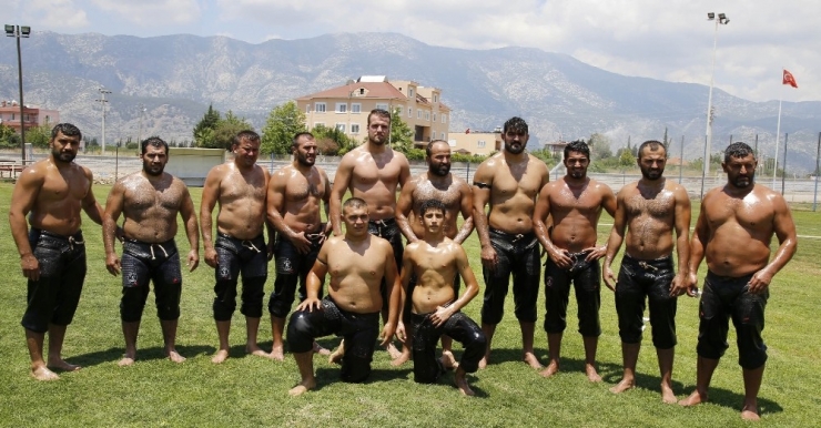 Döşemealtı’nın Pehlivanları 2018 Yılı Güreşlerine Hızlı Başladı