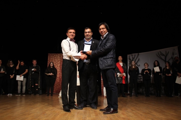 Azerbaycan’ın Kuruluşunun 100. Yıl Dönümüne Özel Tiyatro Gösterisi