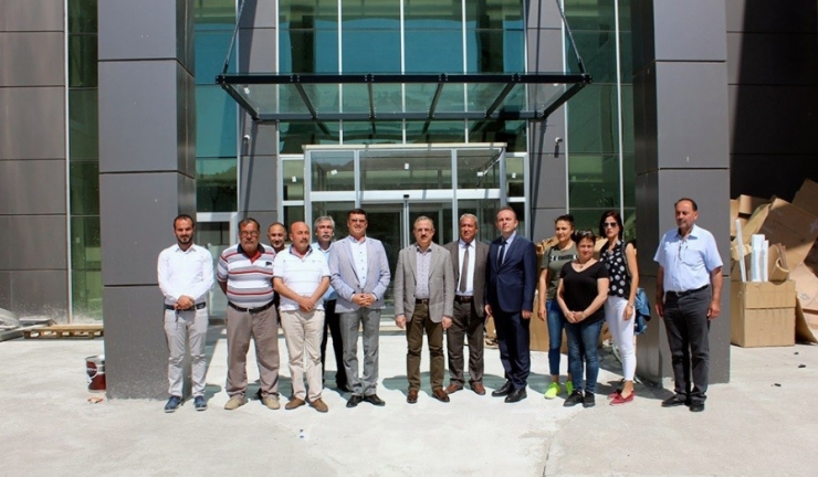 Ak Partili Sürekli, Foça’da İncelemelerde Bulundu