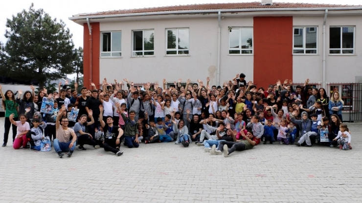 İhlas Koleji’nin Umut Ağacı Kulübü’den, Çorlu’daki Öğrencilere Yardım Eli