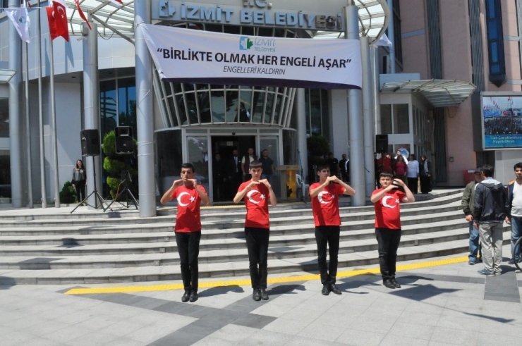 "Birlikte Olmak Her Engeli Aşar"