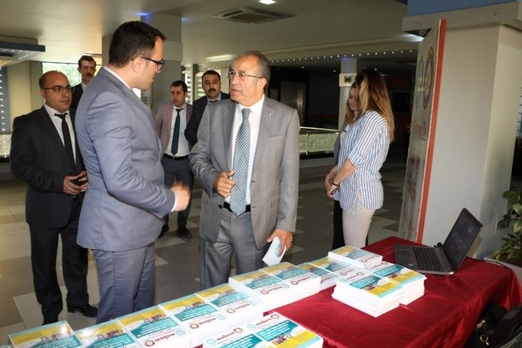 Gençler, Hayallerine Büyükşehirle Hazırlanıyor