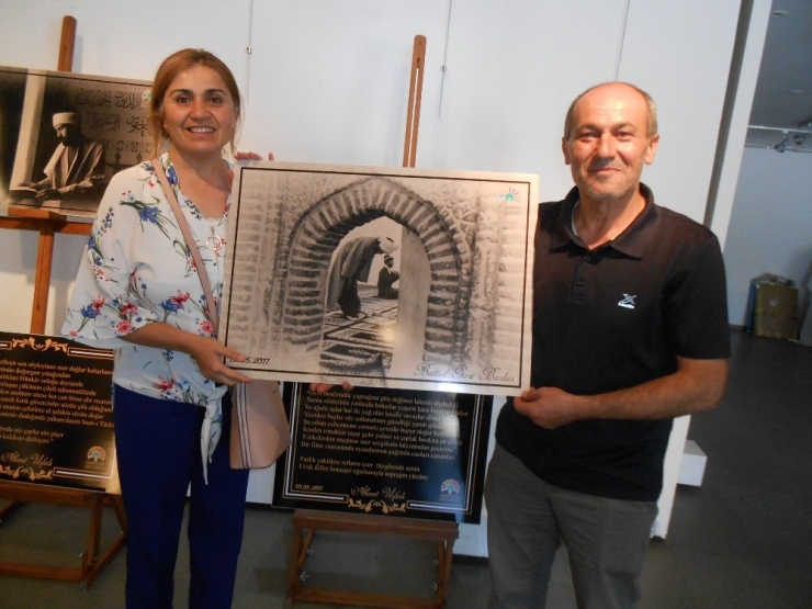 Yunus Emre Fotoğraf Ve Şiir Sergisi