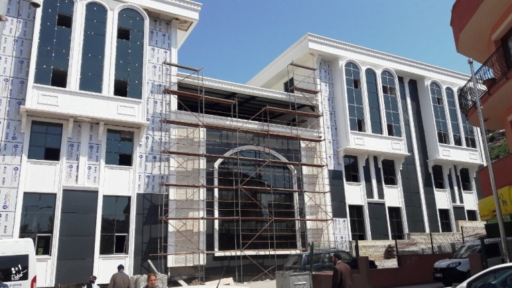 İzmit’in En Büyüğü Serdar Mahallesi’ne Yapılıyor