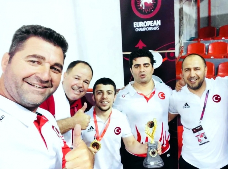 Adem Burak Uzun Avrupa Şampiyonu Oldu