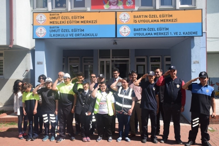 Özel Çocukların Hayali Bir Günlüğüne Gerçekleşti