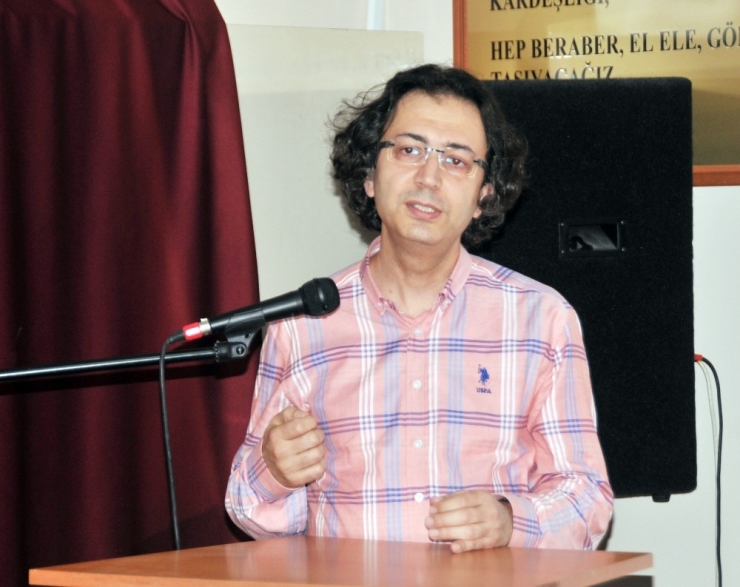 Doç. Dr. Üstün: "Şeker Hastaları Doktorları Uygun Görürse Oruç Tutabilir"