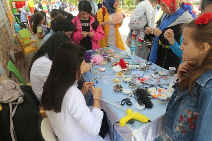 İhlas Koleji Baharın Gelişini Şenliklerle Kutladı