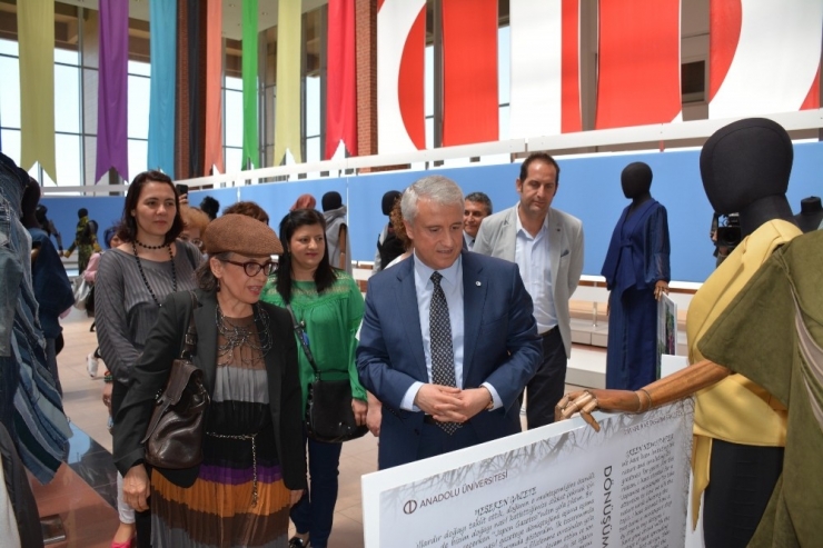 Moda Tasarımı Bölümü’nden "Dönüşüm Sergisi"