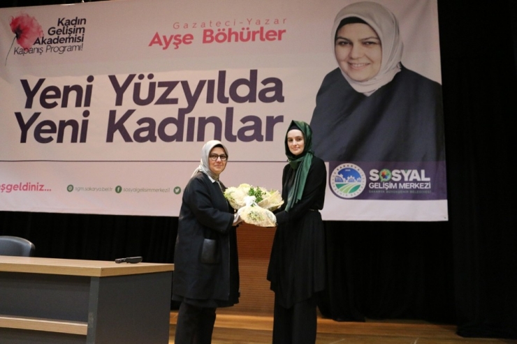 Yazar Ayşe Böhürler Konuşmacı Olarak Katıldı