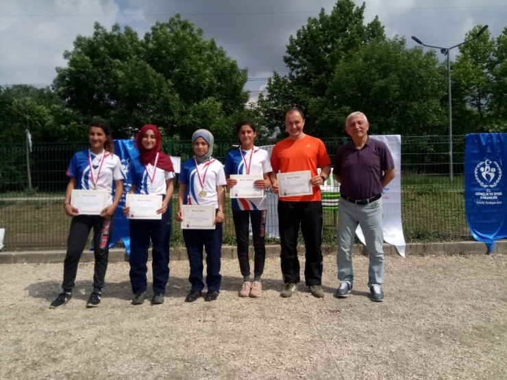 Başarılı Bocceciler Madalyalarla Döndü