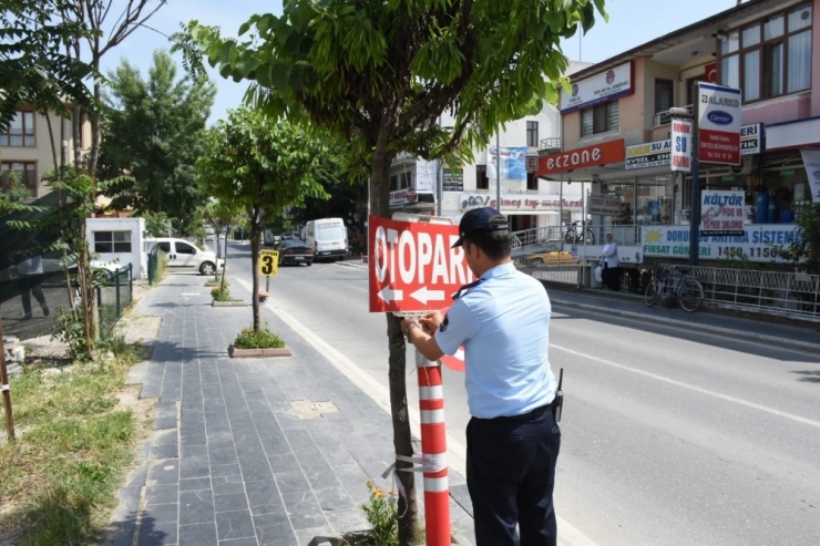 Zabıta Ekiplerinden Kaldırım İşgaline Geçit Yok