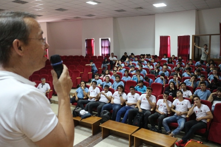 Kuşadası’nda ’Kentimizi Tanıyalım’ Projesi Bitti