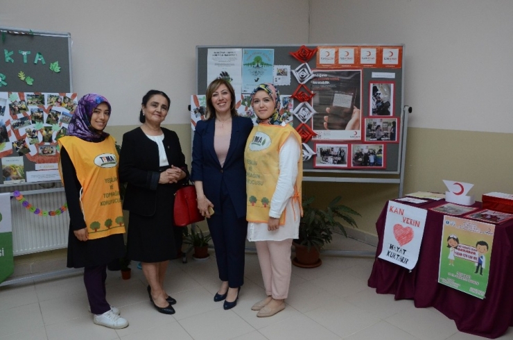 Tema’lı Gençler Doğa Sevgisi Aşılıyor