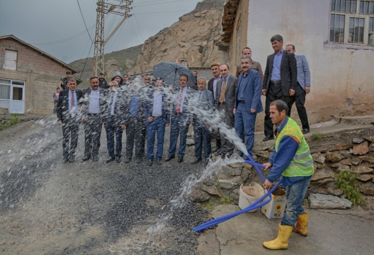 Hakkari’de Kesintisiz 24 Saat İçme Suyu Dönemi Başlıyor